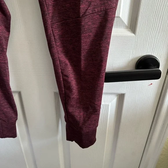 American Eagle Outfitters Joggers with Elastic Waistband and zipper pockets Med - Picture 3 of 5